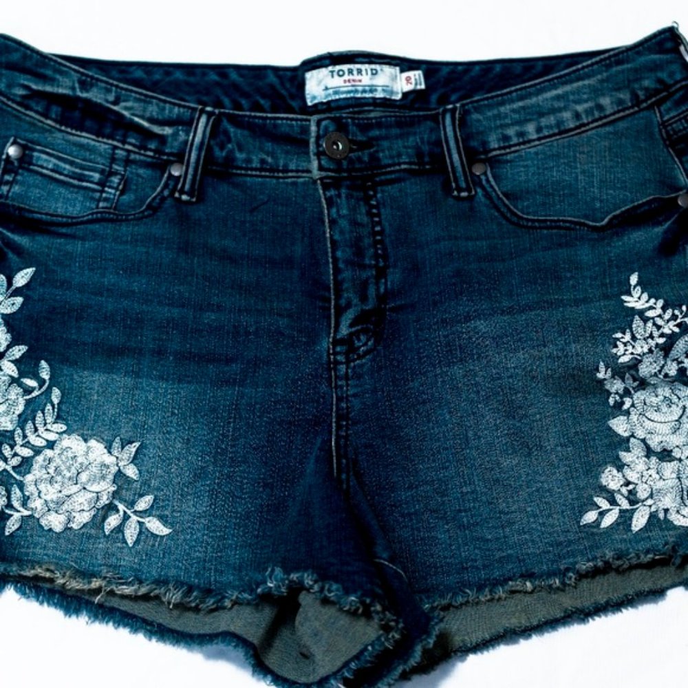 3/$25   Torrid Shorts